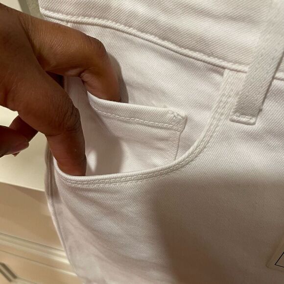 L’Agence Shorts Womens 25 White Iselin High Rise Pedal Pusher Bermuda Beachy - Picture 4 of 6